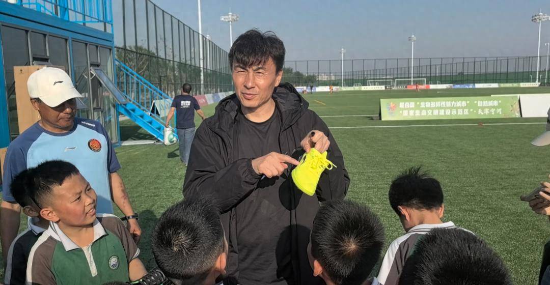详细阅读:李玮锋(李玮锋个人简介) 李玮锋(李玮锋个人简介)